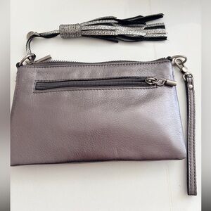 The Sak Vita Leather Convertible Wristlet NWOT Color Gunmetal